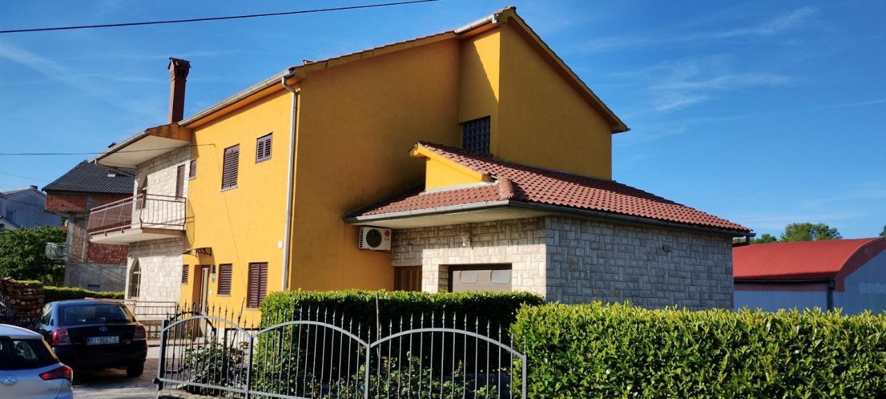 Apartmani Jere Kastav Rubesi Bagian luar foto